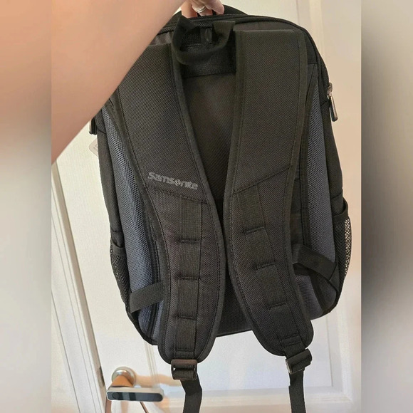 Samsonite Tectonic 2 Medium Laptop Backpack NWT - Picture 3 of 10